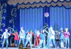 29 декабря состоялся предновогодний концерт "Ирония судьбы или, здравствуй, Дед Мороз!" - фото - 21