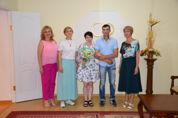 торжественная регистрация брака прошла в преддверии Дня города Сычевки - фото - 1