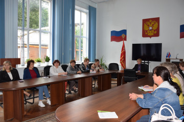 глава муниципального образования «Сычевский район» Смоленской области Т.П. Васильева провела очередное еженедельное совещание - фото - 2