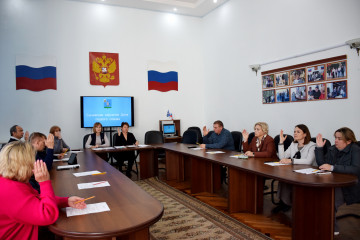14-ое заседание Сычевской окружной Думы первого созыва проведено в Администрации МО - фото - 1