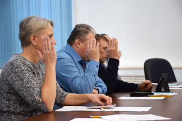 на 15-ом заседании Сычевской окружной думы депутаты рассмотрели 11 вопросов - фото - 1