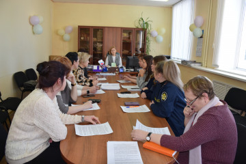 в рамках заседания комиссии (КДН и ЗП) рассмотрены ключевые вопросы профилактики правонарушений, защиты прав детей и координации работы профильных служб - фото - 1