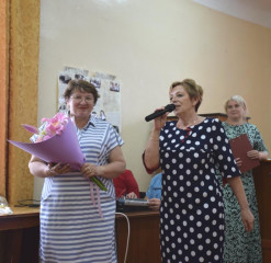 коллектив Сычевской межрайонной больницы отметил профессиональный праздник - фото - 1