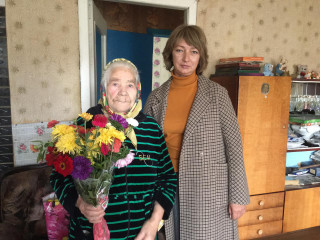 жительницу поселения поздравили с 90-летием - фото - 1